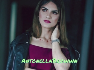 AntonellaBrowwn Gothicorgien