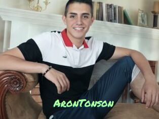 AronTonson Gothicorgien