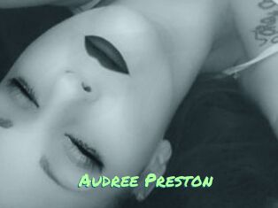 Audree_Preston Gothicorgien
