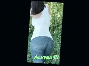 Alvyna44