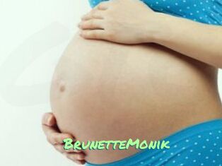 BrunetteMonik Gothicorgien