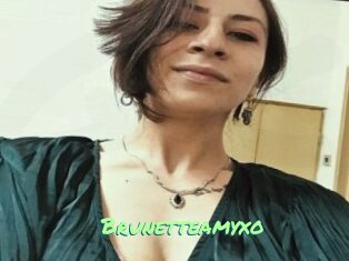 Brunetteamyxo