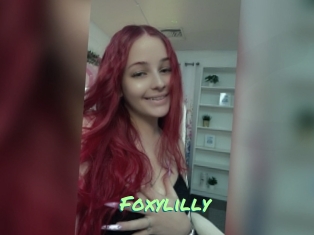 Foxylilly