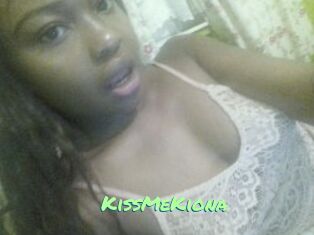 KissMeKiona