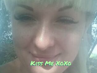 Kiss_Me_XoXo