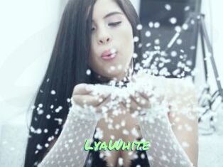 LyaWhite