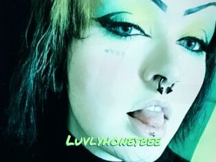 Luvlyhoneybee