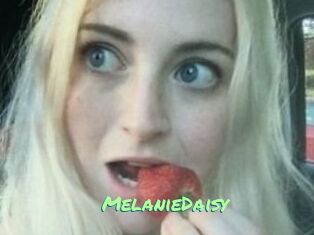 Melanie_Daisy