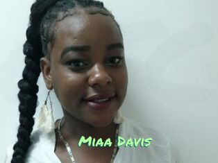 Miaa_Davis