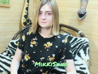 MikkiShine Gothicorgien