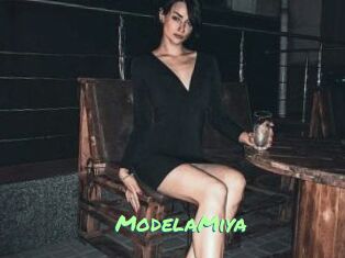 ModelaMiya