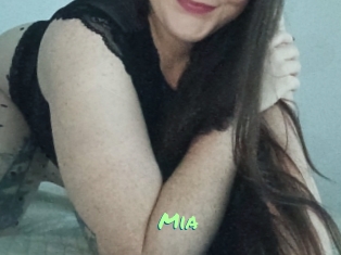 Mia