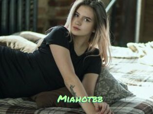 Miahotbb
