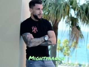 mightyaaron Gothicorgien