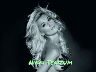 Nikki_TeaseUm