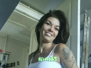 Niki23