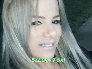 Selena_Fox1