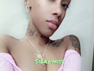 silky_mist Gothicorgien