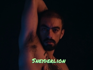 sneyderlion Gothicorgien
