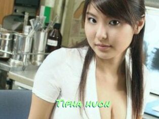 Tipha_huon