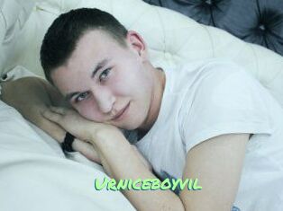 Urniceboyvil