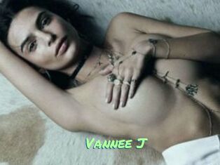 Vannee_J