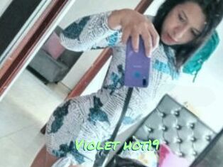 Violet_hot19
